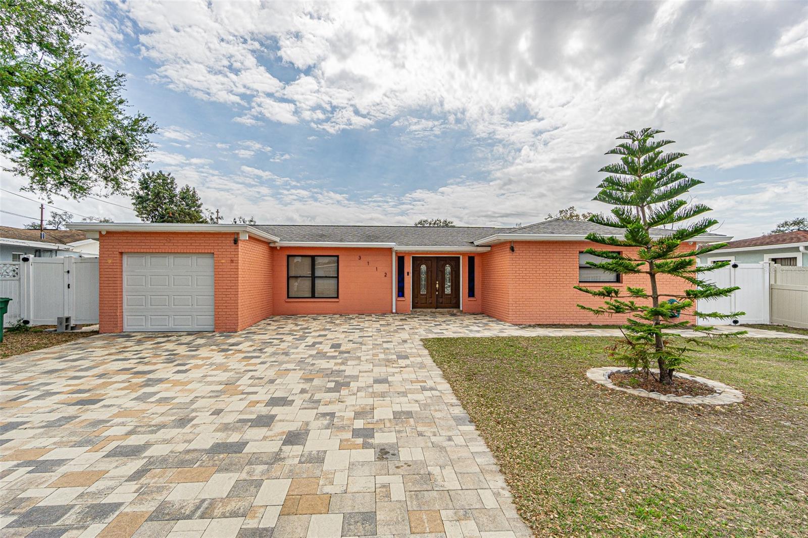 Single Family Residence em TAMPA, FL - Daniel Dourado