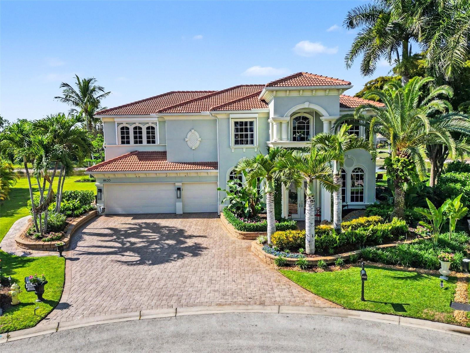 Single Family Residence em FORT MYERS, FL - Daniel Dourado