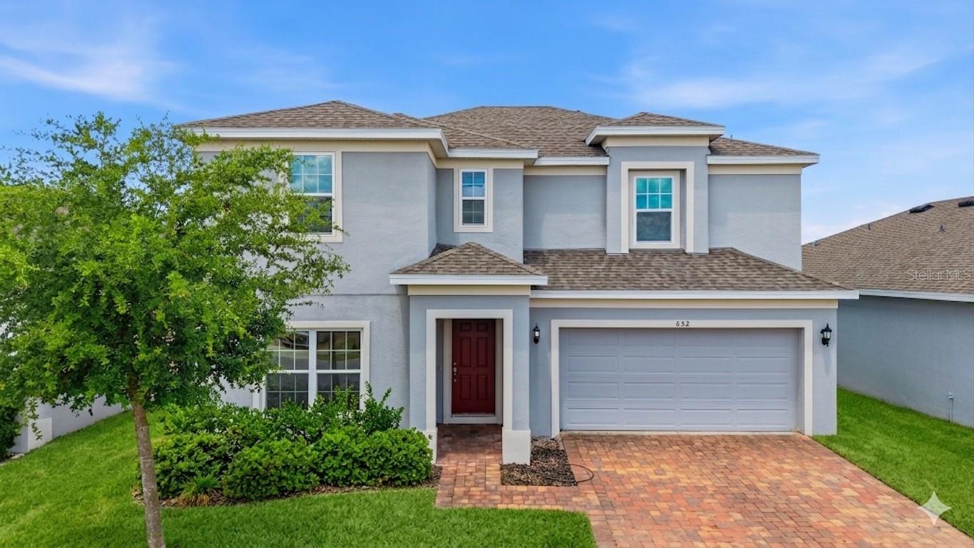 Single Family Residence in DAVENPORT, FL - Daniel Dourado