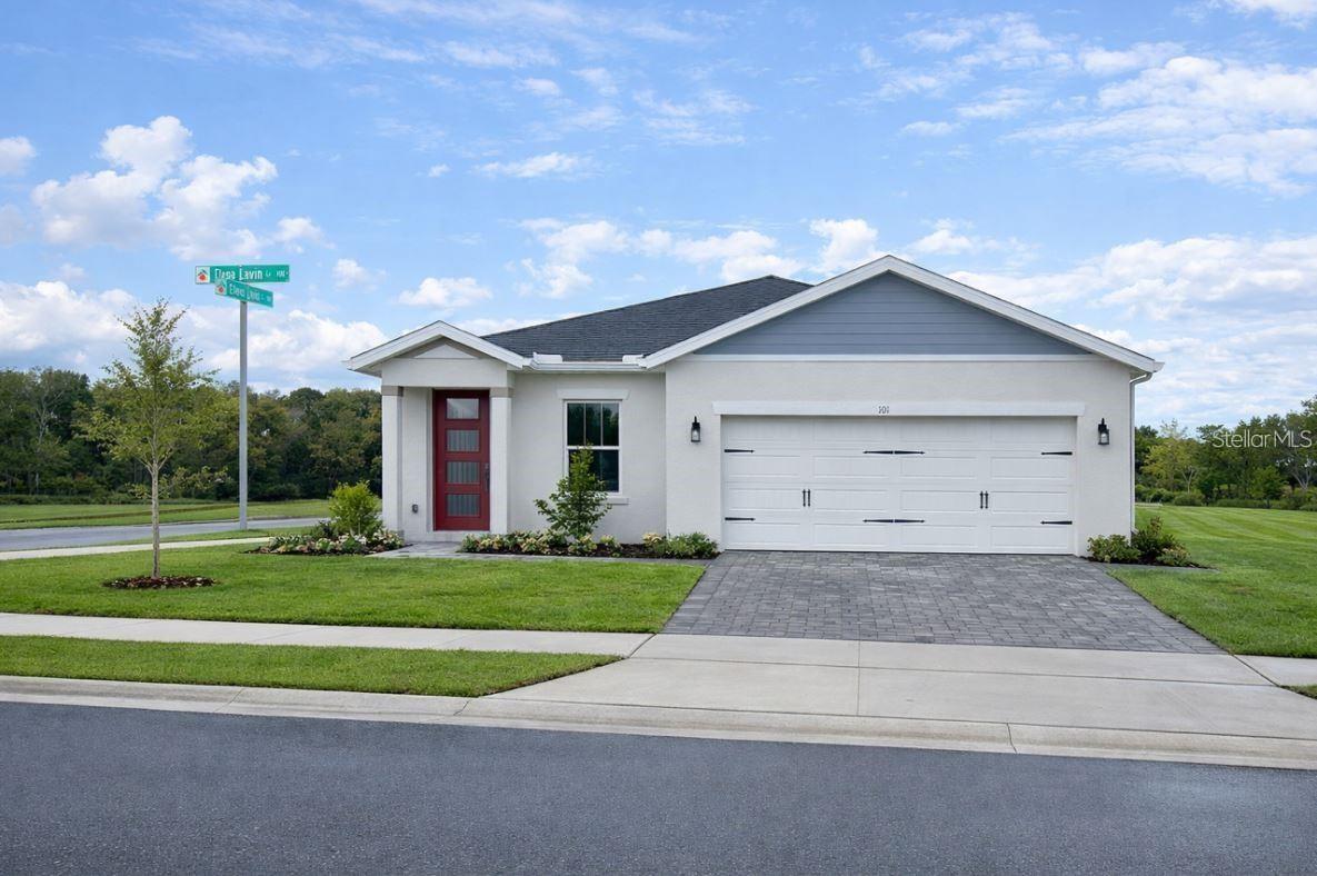 Single Family Residence in ORLANDO, FL - Daniel Dourado