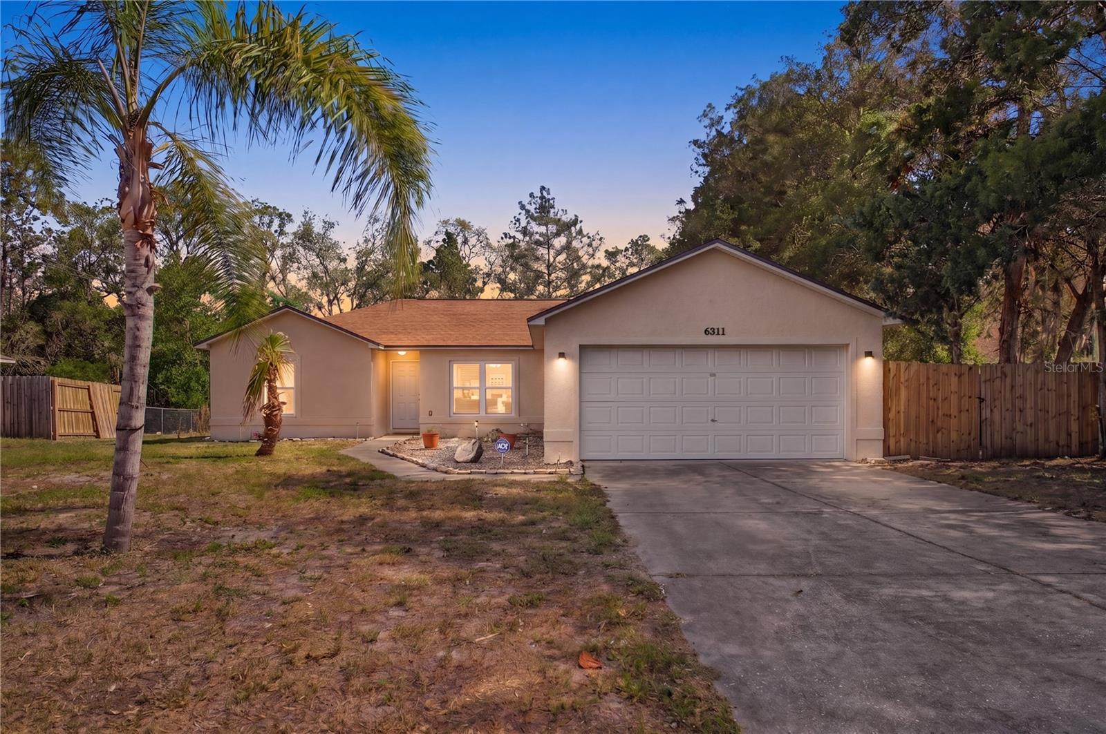 Single Family Residence em SPRING HILL, FL - Daniel Dourado