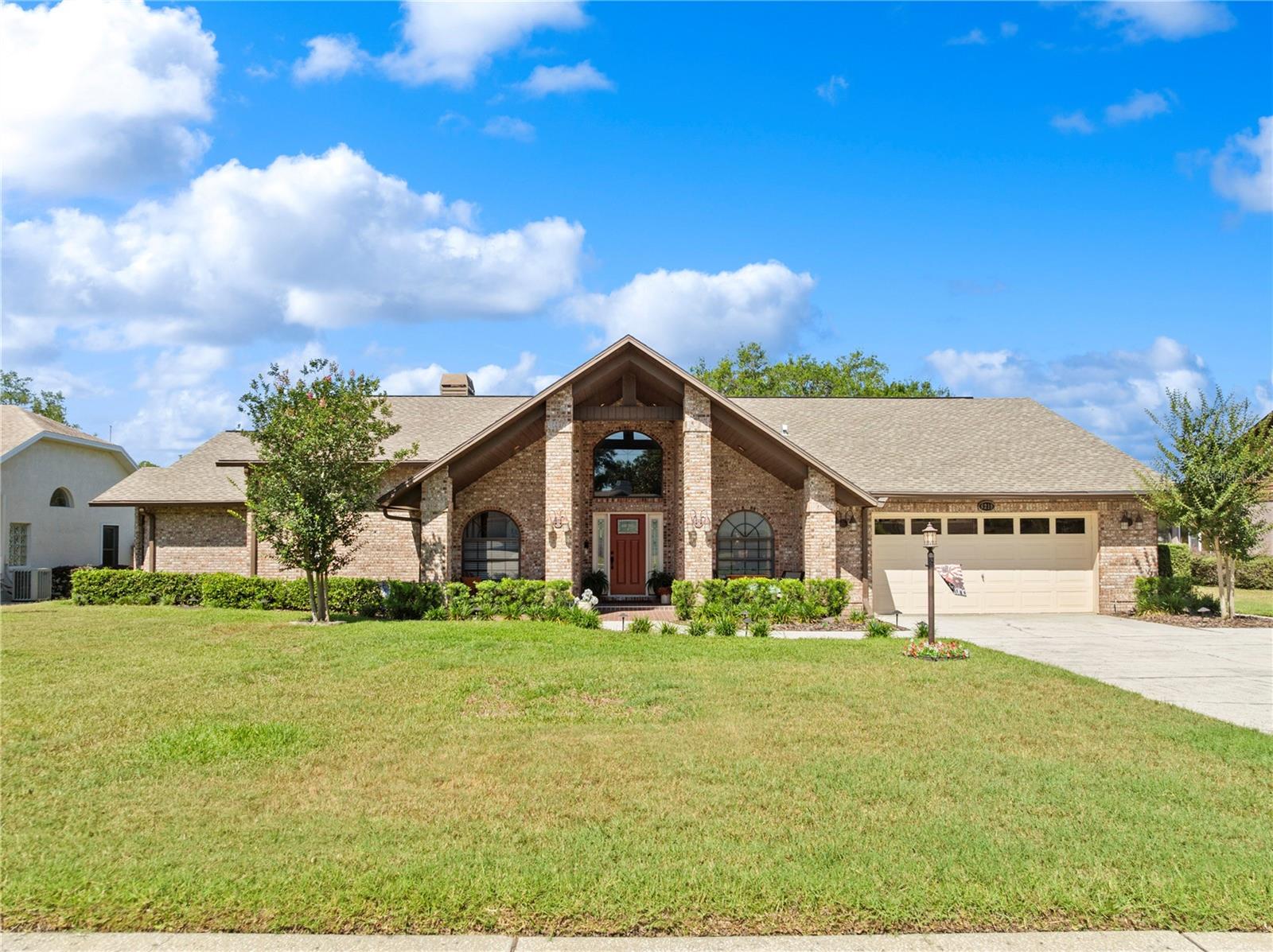 Single Family Residence in ZEPHYRHILLS, FL - Daniel Dourado