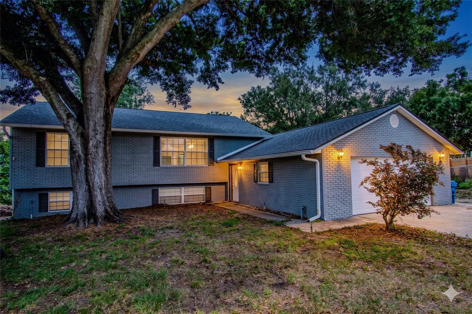 Single Family Residence em HAINES CITY, FL - Daniel Dourado