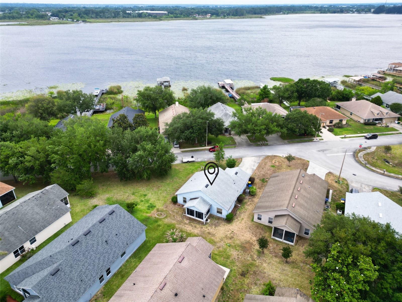 Single Family Residence in TAVARES, FL - Daniel Dourado