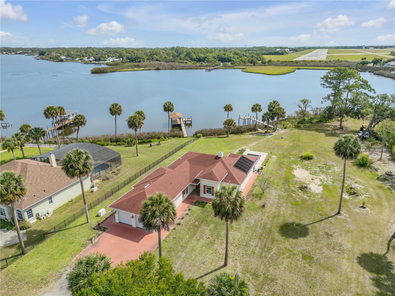 Single Family Residence in NEW SMYRNA BEACH, FL - Daniel Dourado