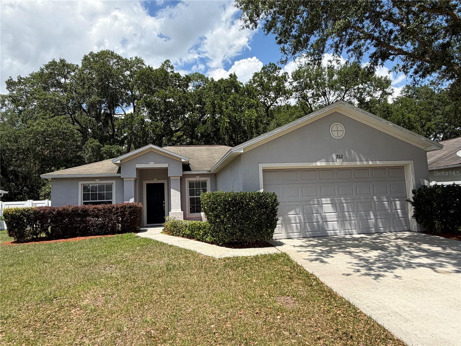 Single Family Residence in AUBURNDALE, FL - Daniel Dourado