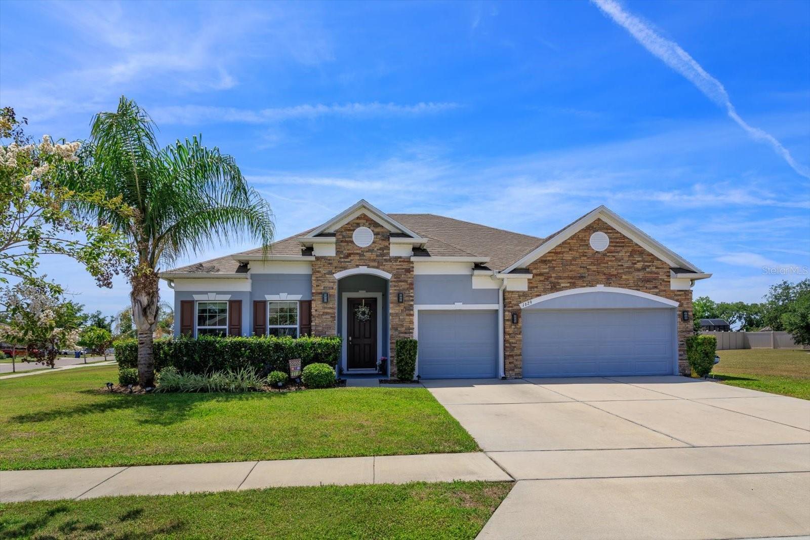 Single Family Residence em CLERMONT, FL - Daniel Dourado