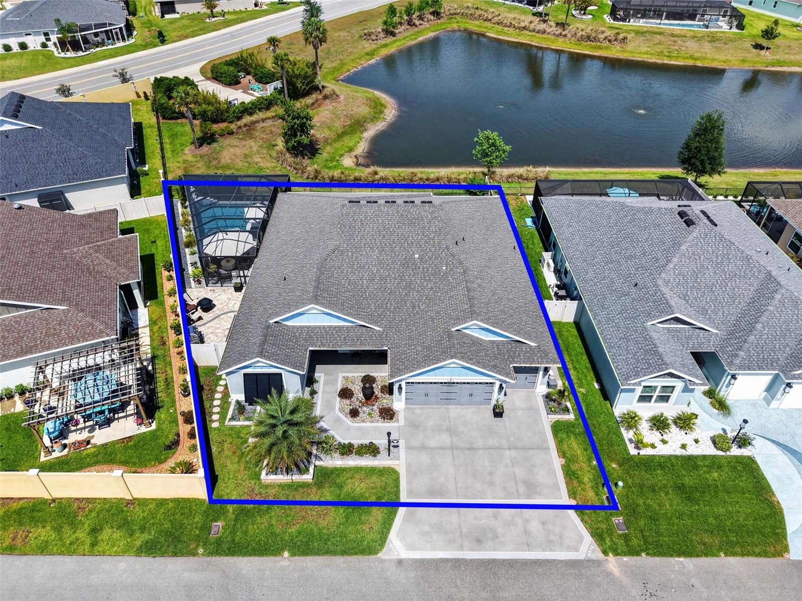 Single Family Residence in THE VILLAGES, FL - Daniel Dourado