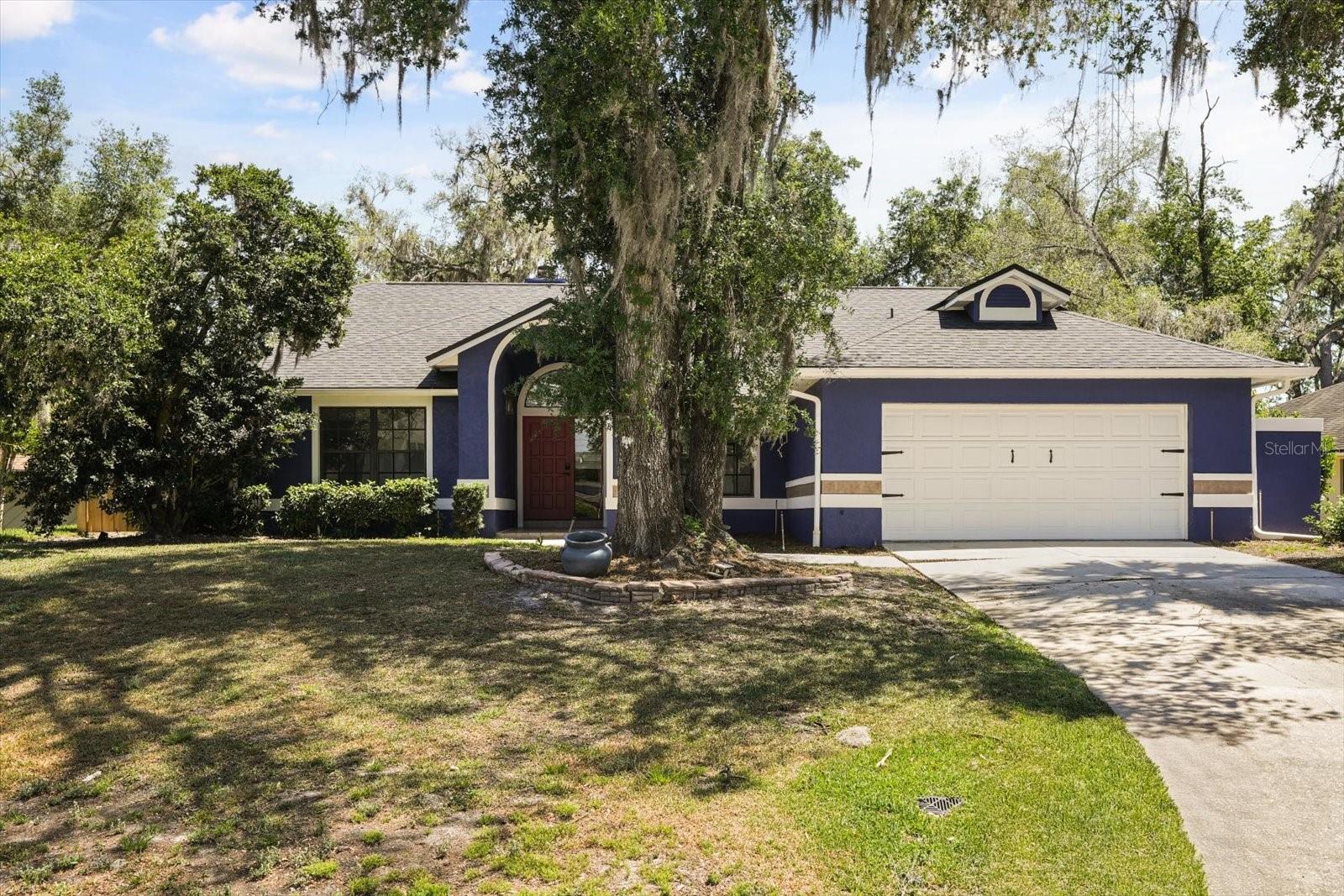 Single Family Residence in LONGWOOD, FL - Daniel Dourado