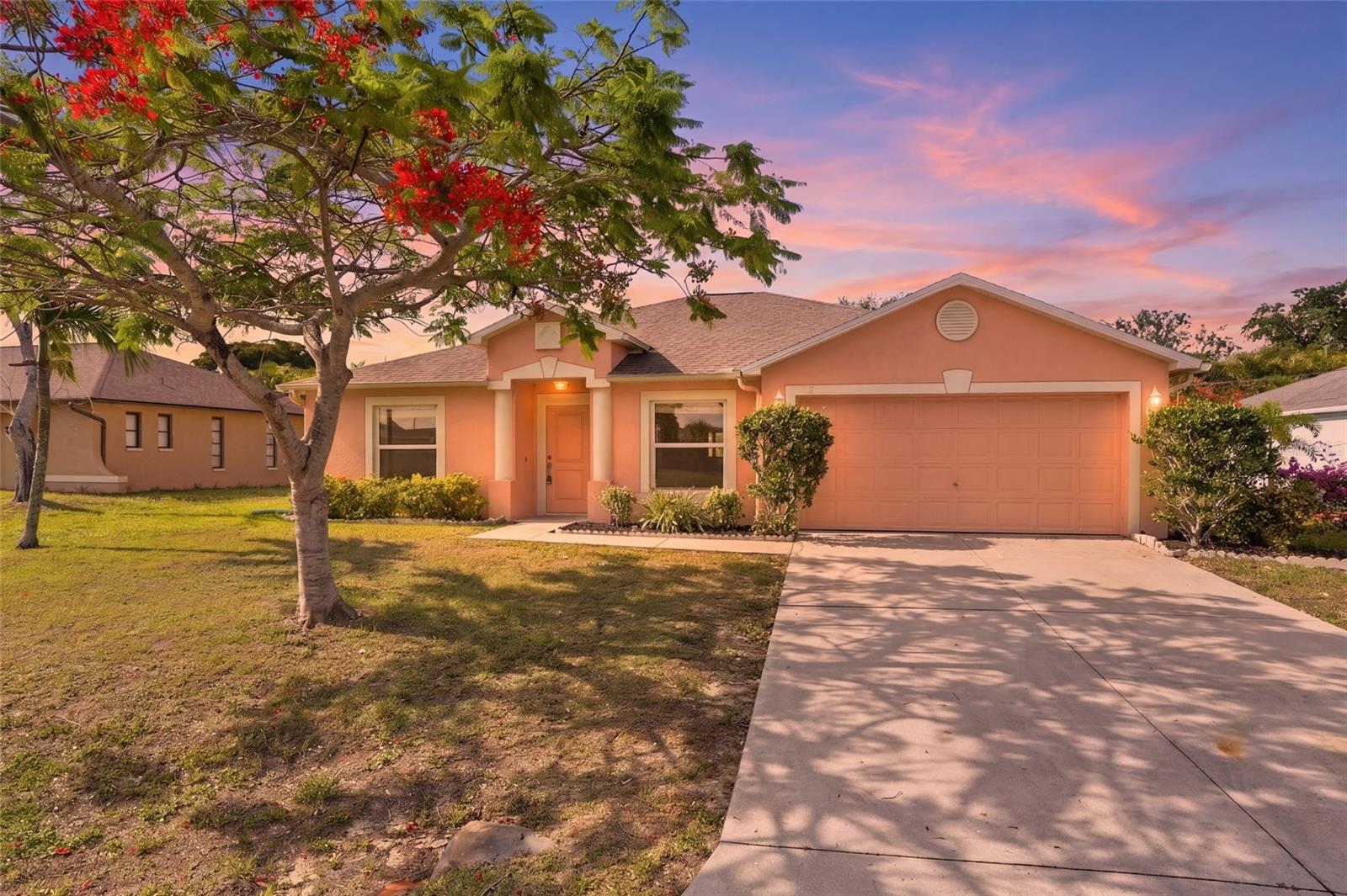 Single Family Residence in CAPE CORAL, FL - Daniel Dourado
