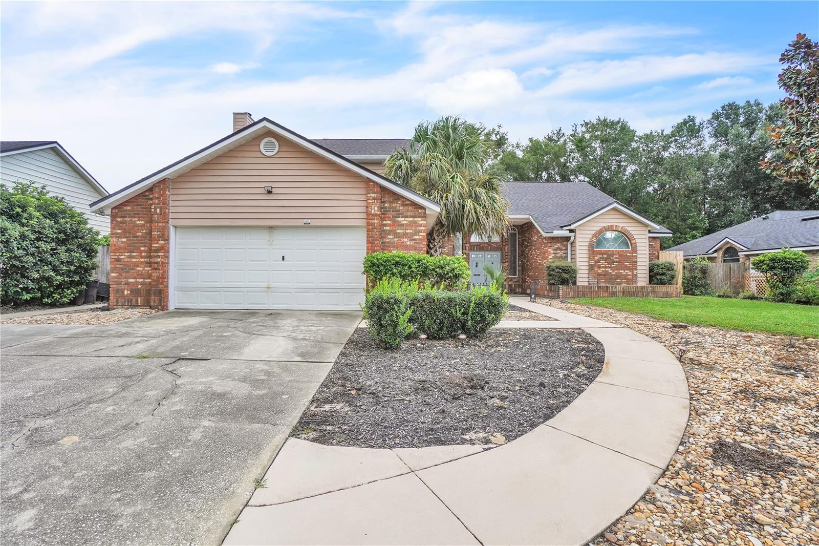 Single Family Residence em DEBARY, FL - Daniel Dourado