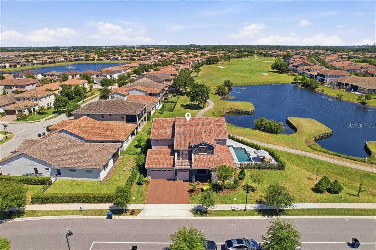 Single Family Residence in ORLANDO, FL - Daniel Dourado