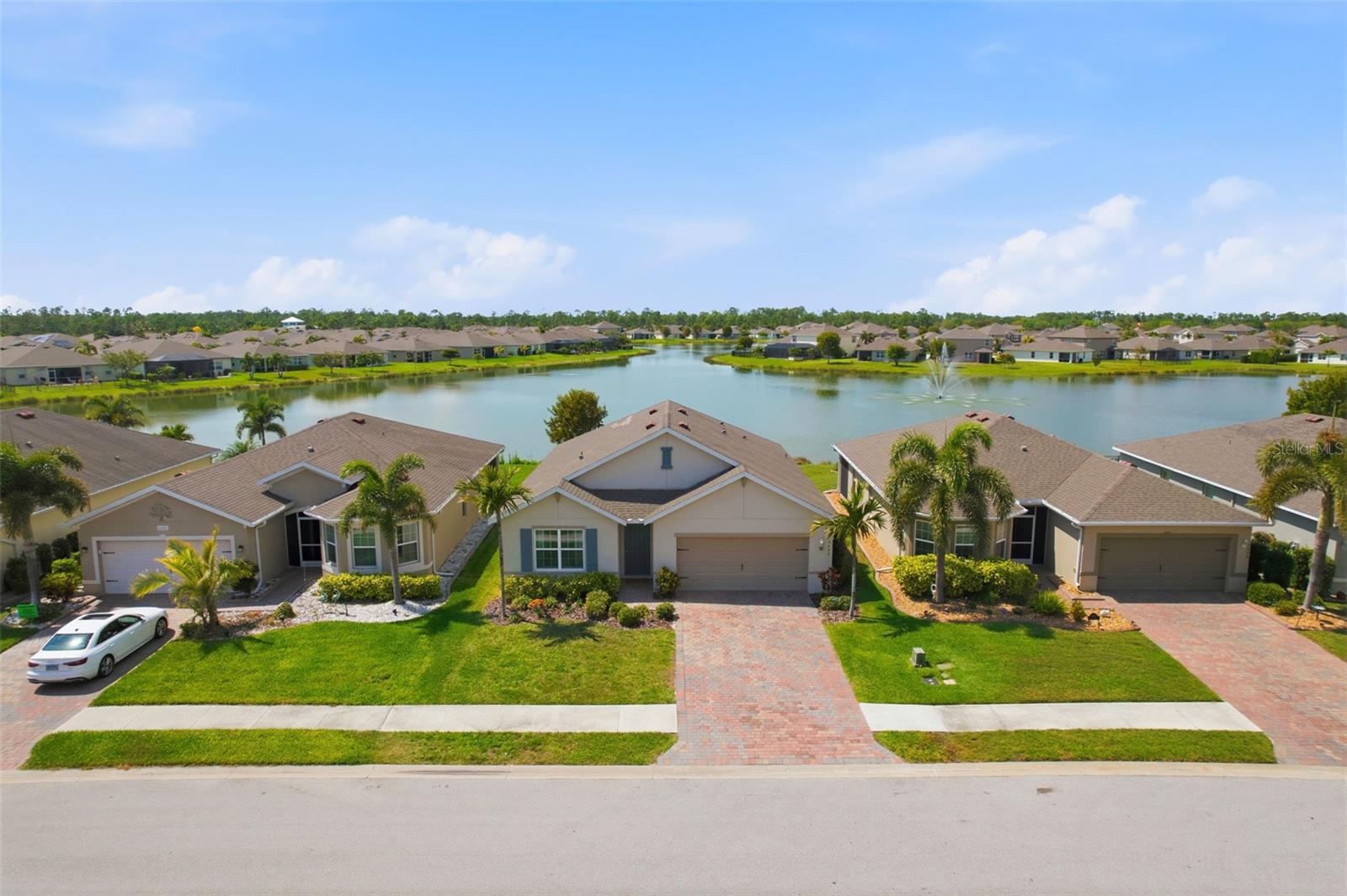 Single Family Residence in CAPE CORAL, FL - Daniel Dourado