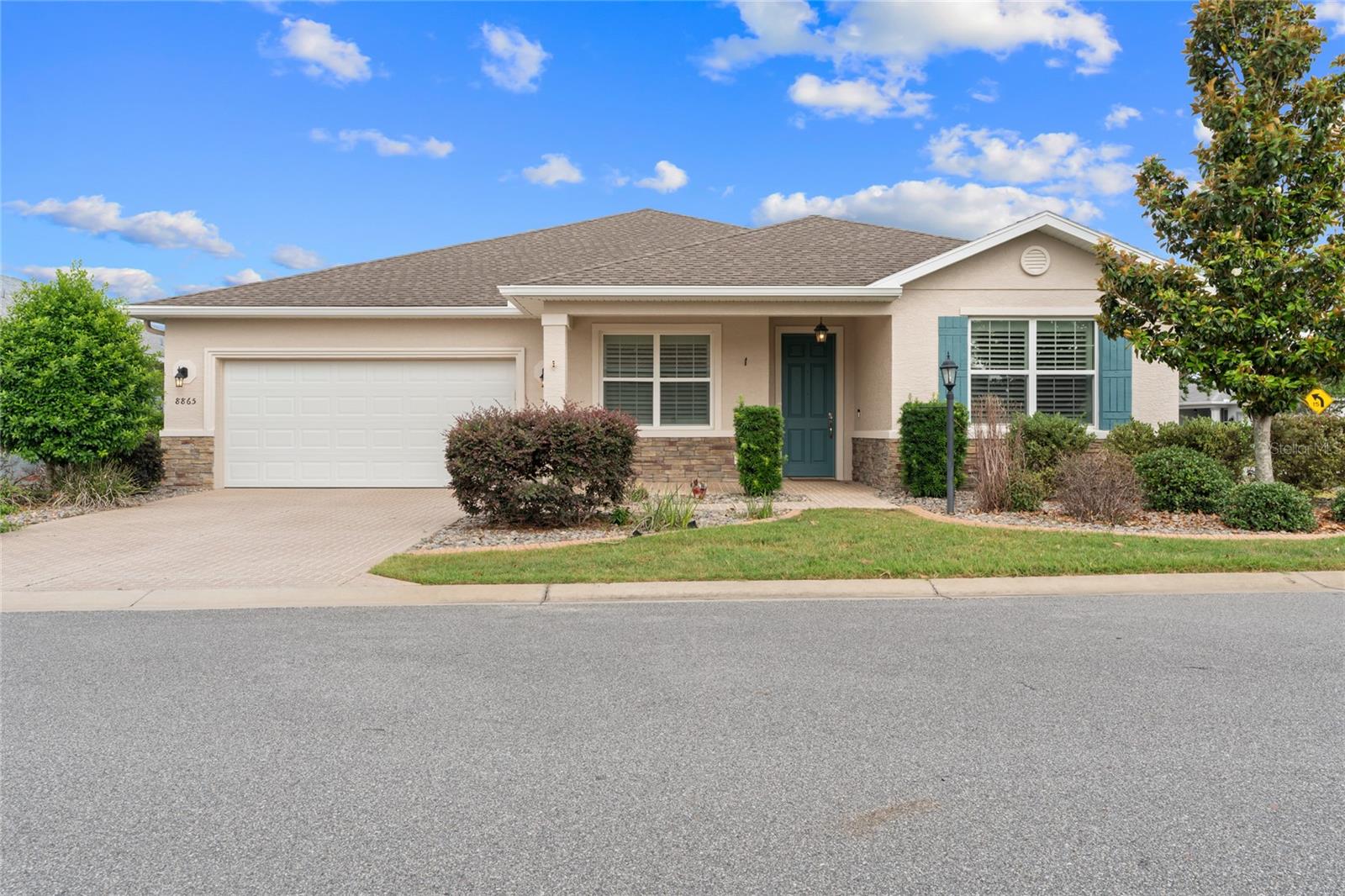 Single Family Residence in OCALA, FL - Daniel Dourado
