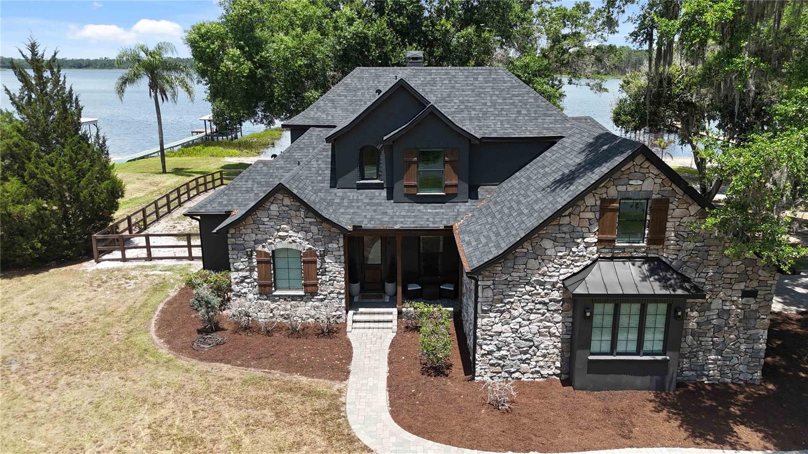 Single Family Residence in ST CLOUD, FL - Daniel Dourado