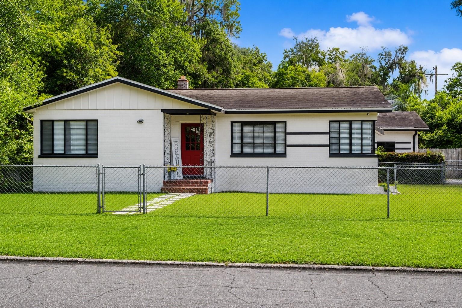 Single Family Residence in OCALA, FL - Daniel Dourado