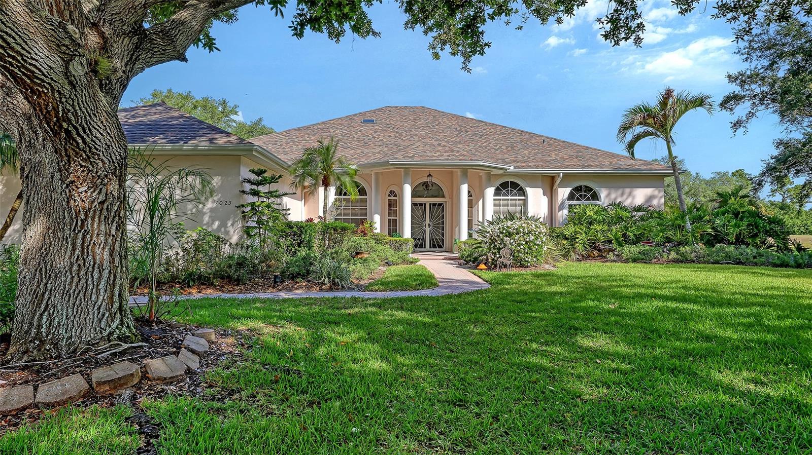 Single Family Residence em SARASOTA, FL - Daniel Dourado