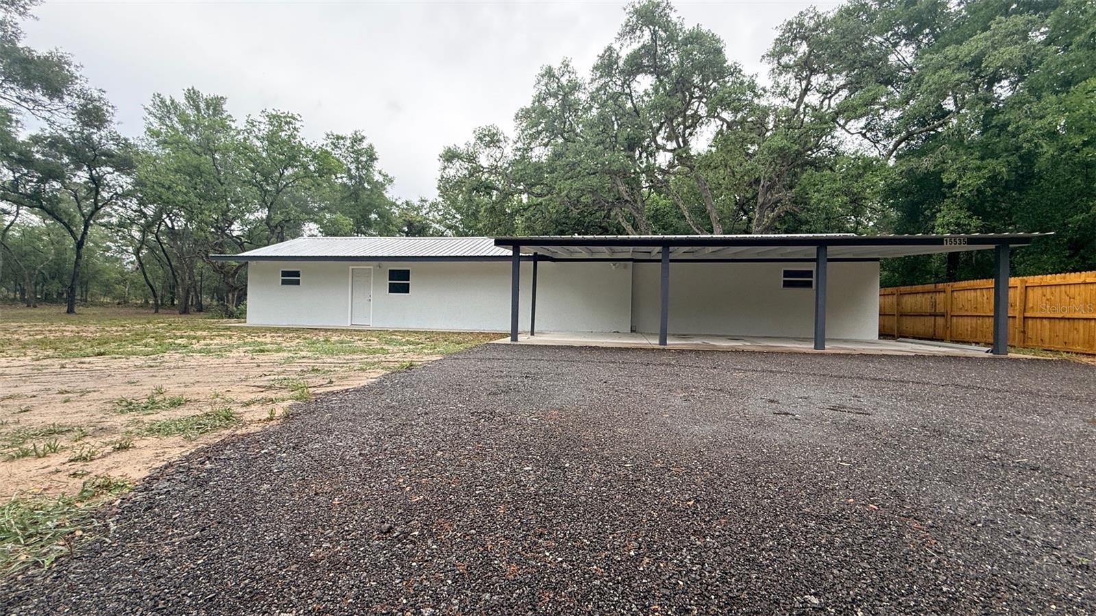 Single Family Residence em SPRING HILL, FL - Daniel Dourado