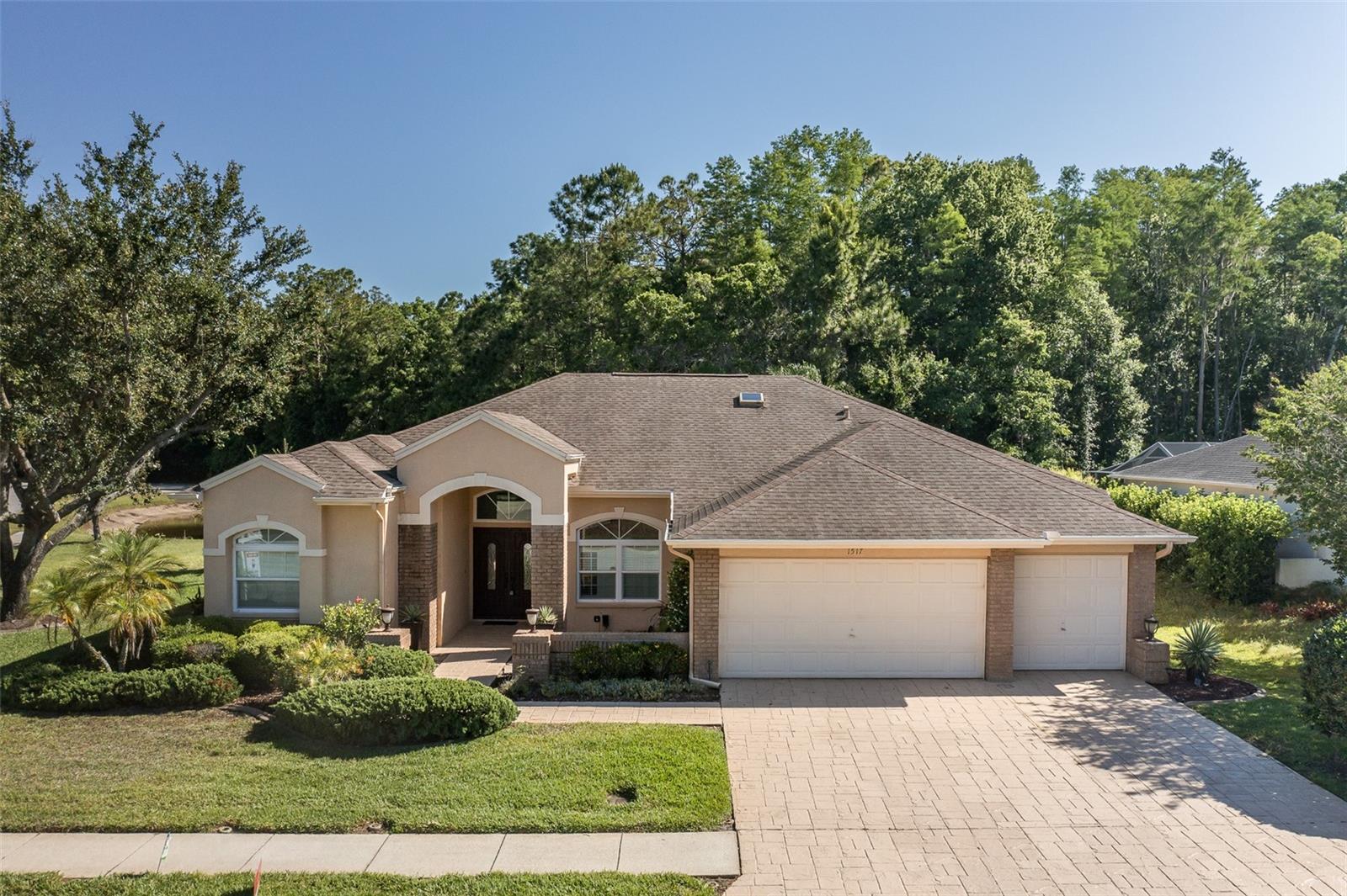 Single Family Residence in NEW PORT RICHEY, FL - Daniel Dourado