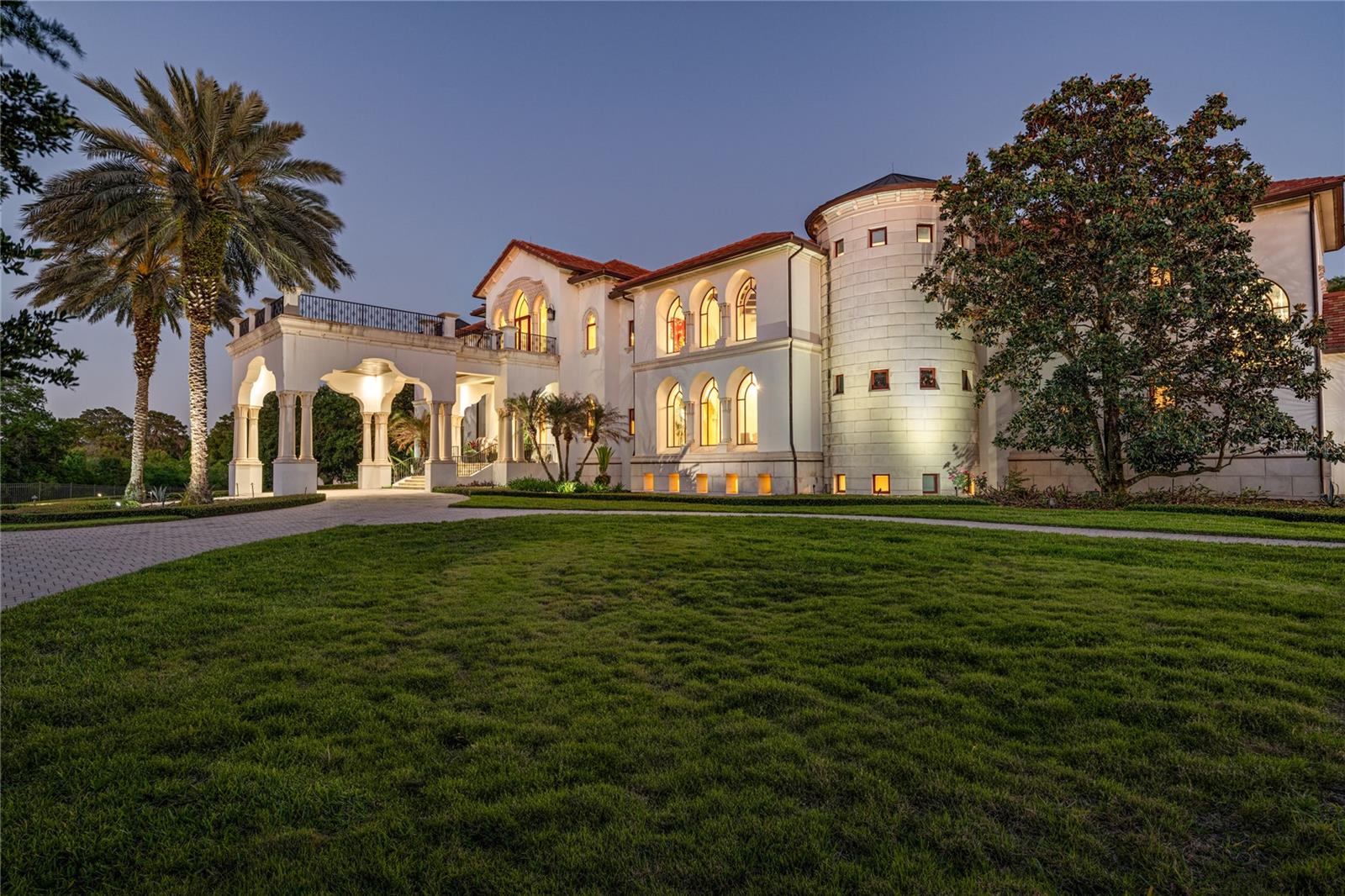 Single Family Residence in WINDERMERE, FL - Daniel Dourado