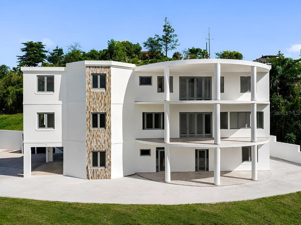 Single Family Residence em CAYEY, PR - Daniel Dourado