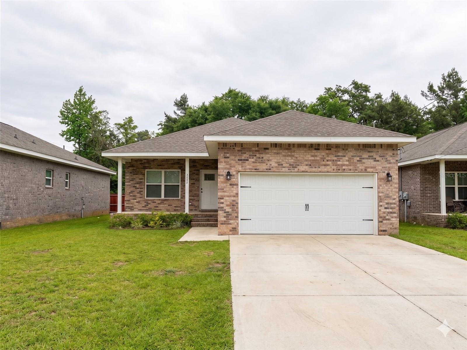 Single Family Residence in MILTON, FL - Daniel Dourado