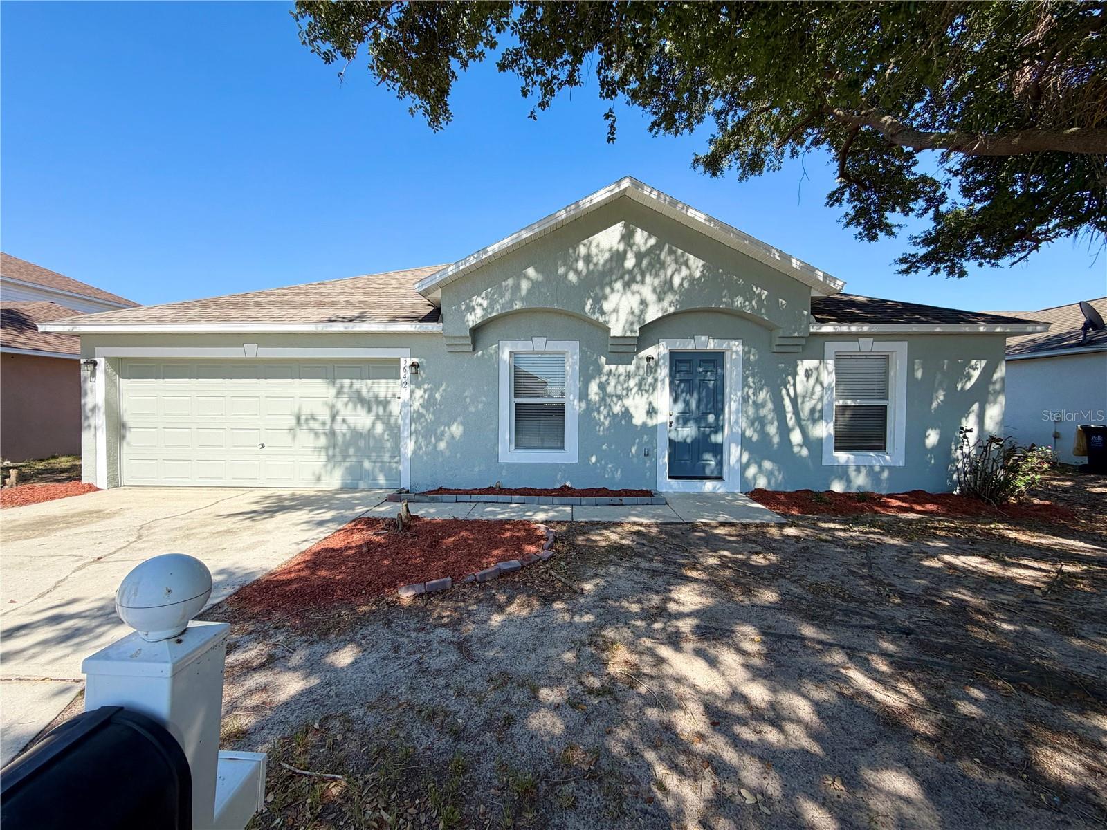 Single Family Residence in WINTER HAVEN, FL - Daniel Dourado