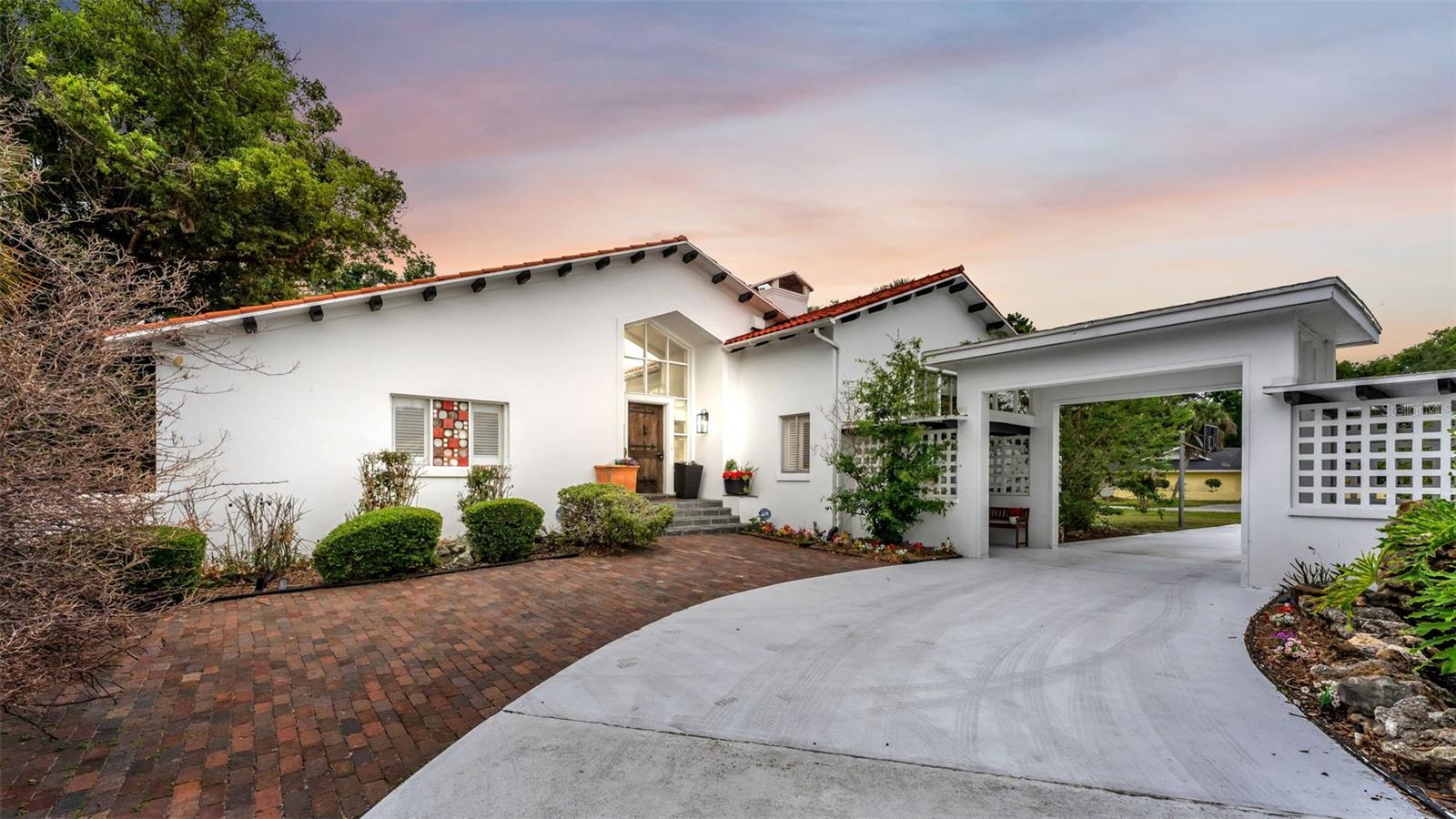 Single Family Residence in LAKELAND, FL - Daniel Dourado