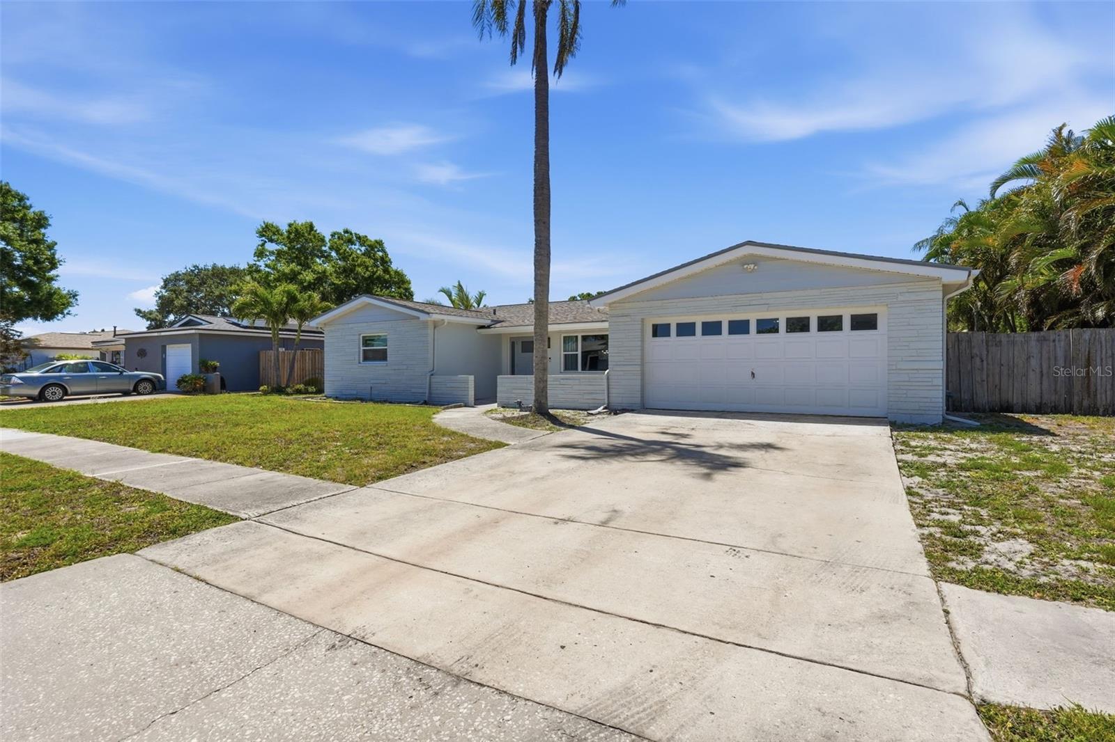 Single Family Residence em SEMINOLE, FL - Daniel Dourado