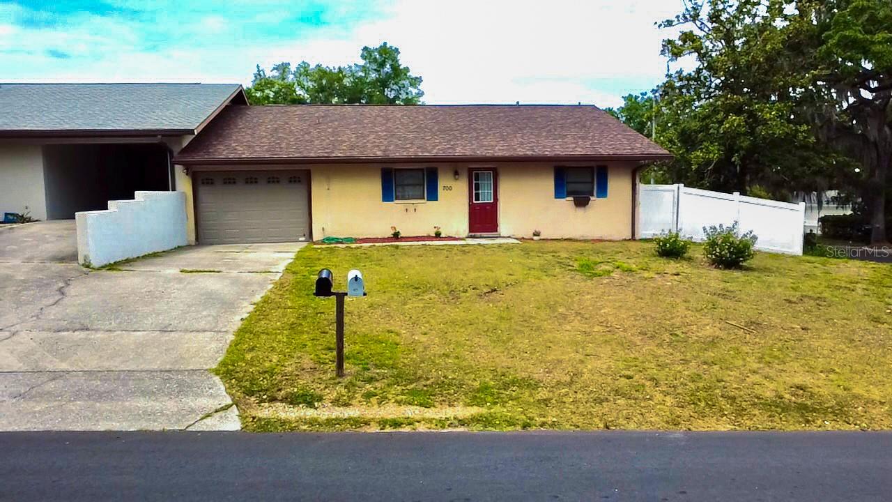 Single Family Residence em INVERNESS, FL - Daniel Dourado