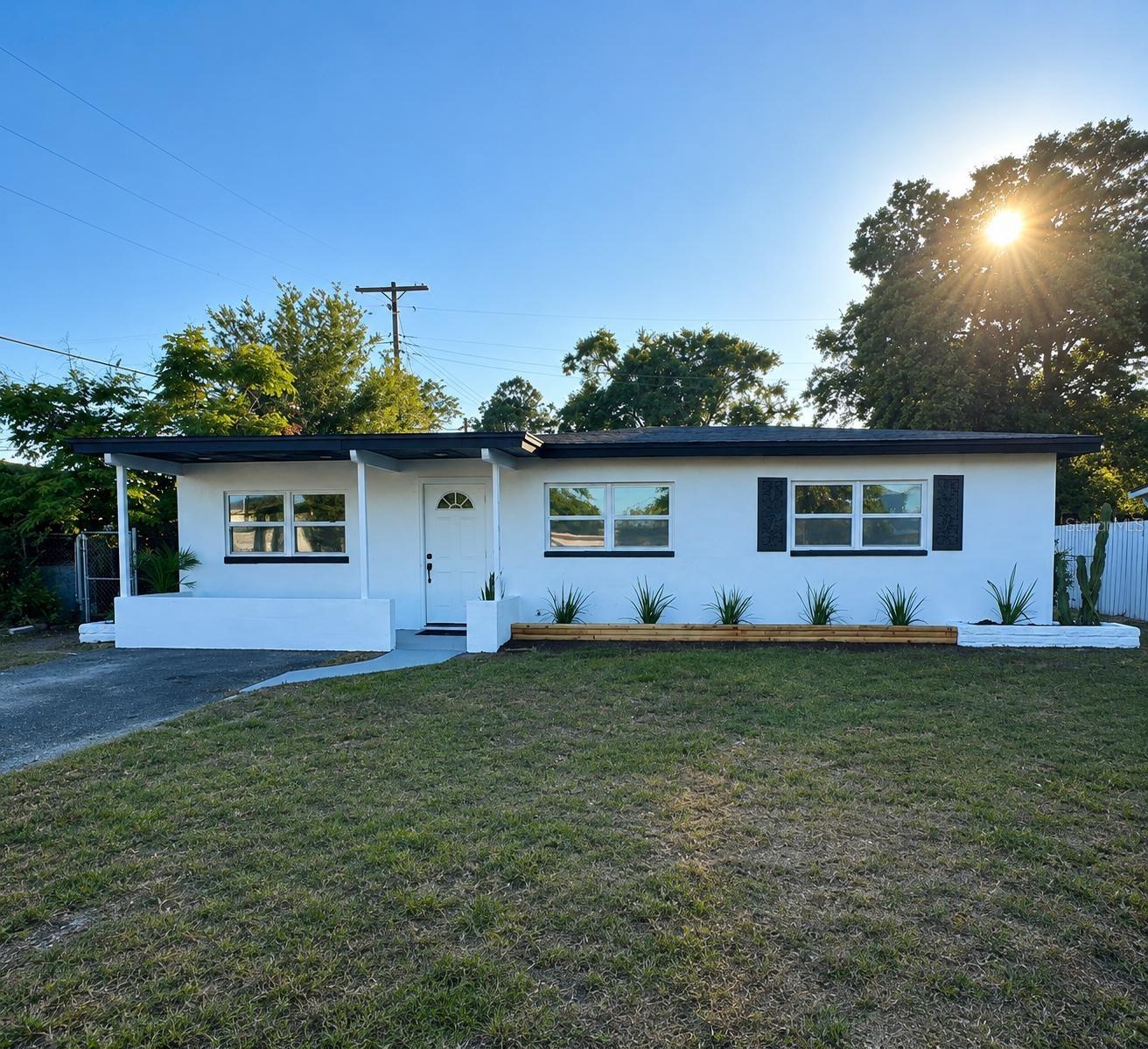 Single Family Residence em CLEARWATER, FL - Daniel Dourado