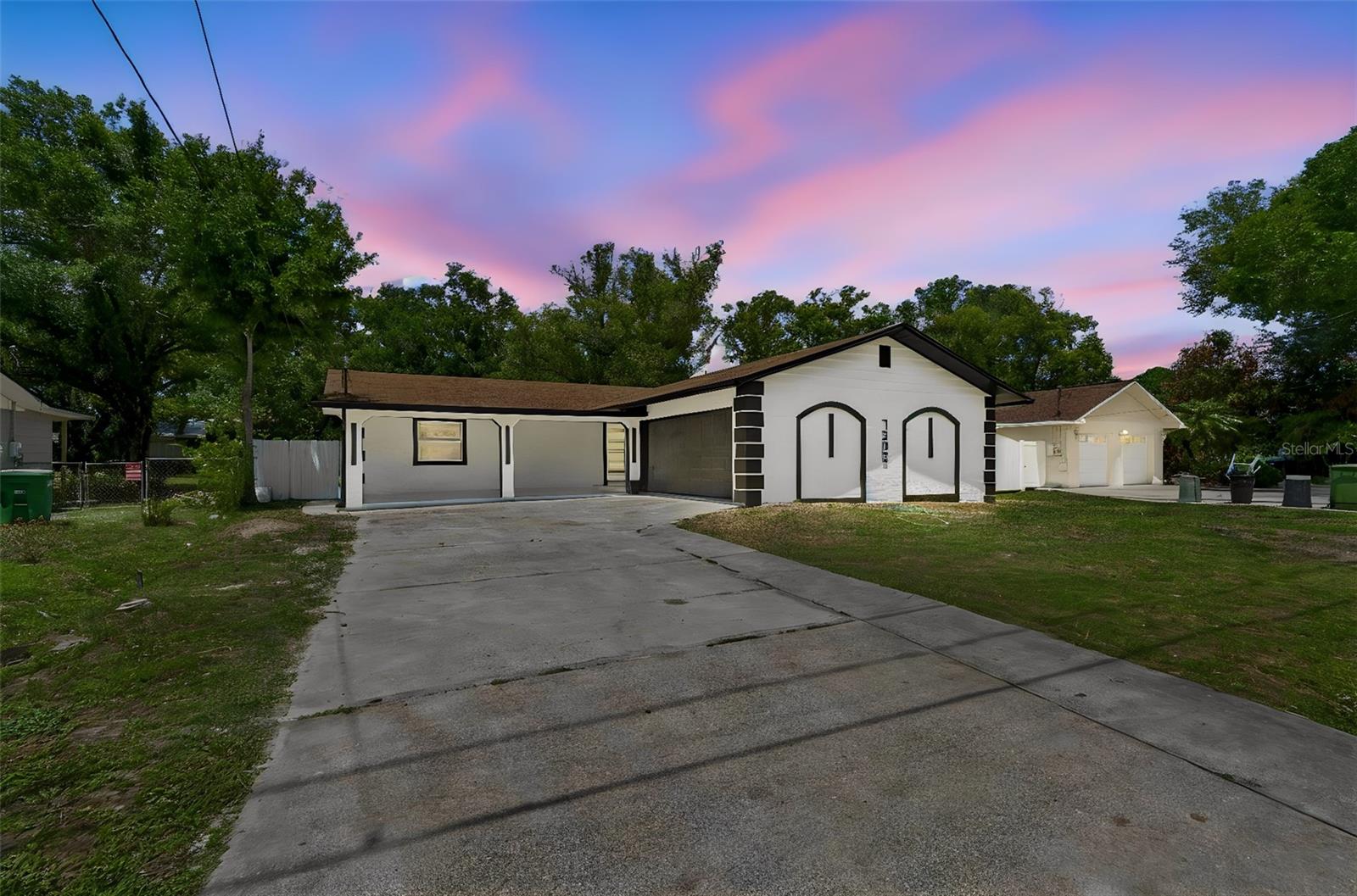 Single Family Residence in TAMPA, FL - Daniel Dourado