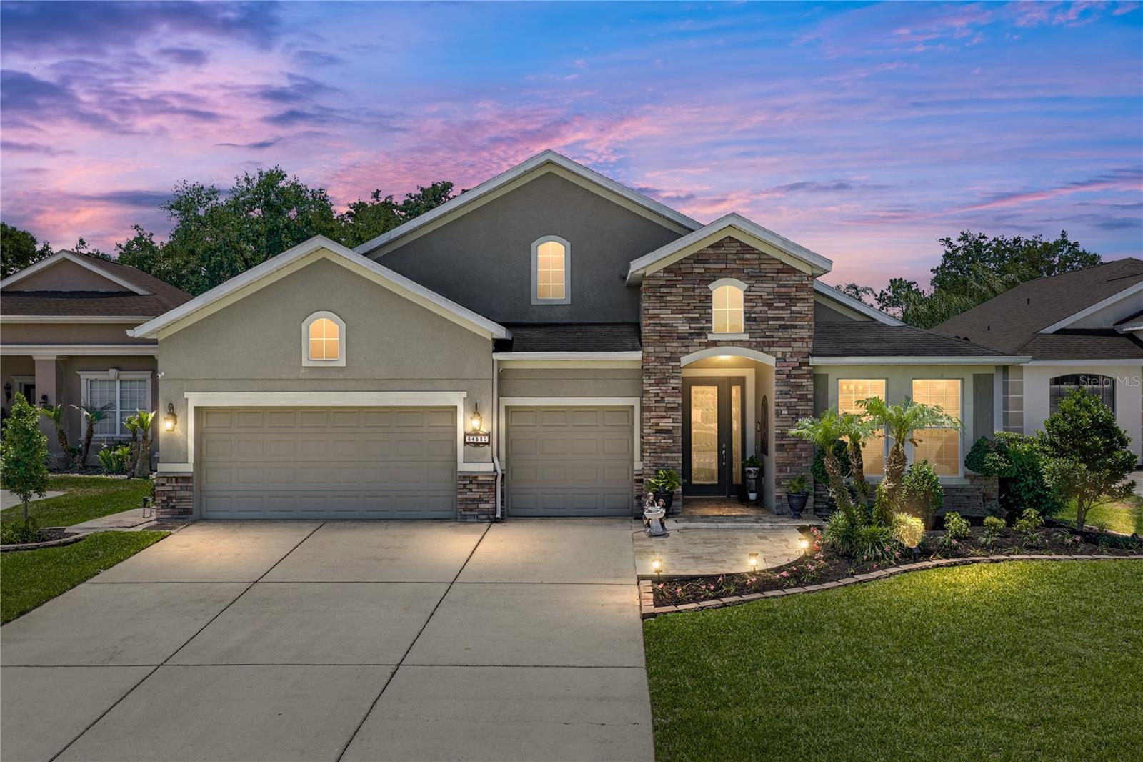 Single Family Residence in DADE CITY, FL - Daniel Dourado