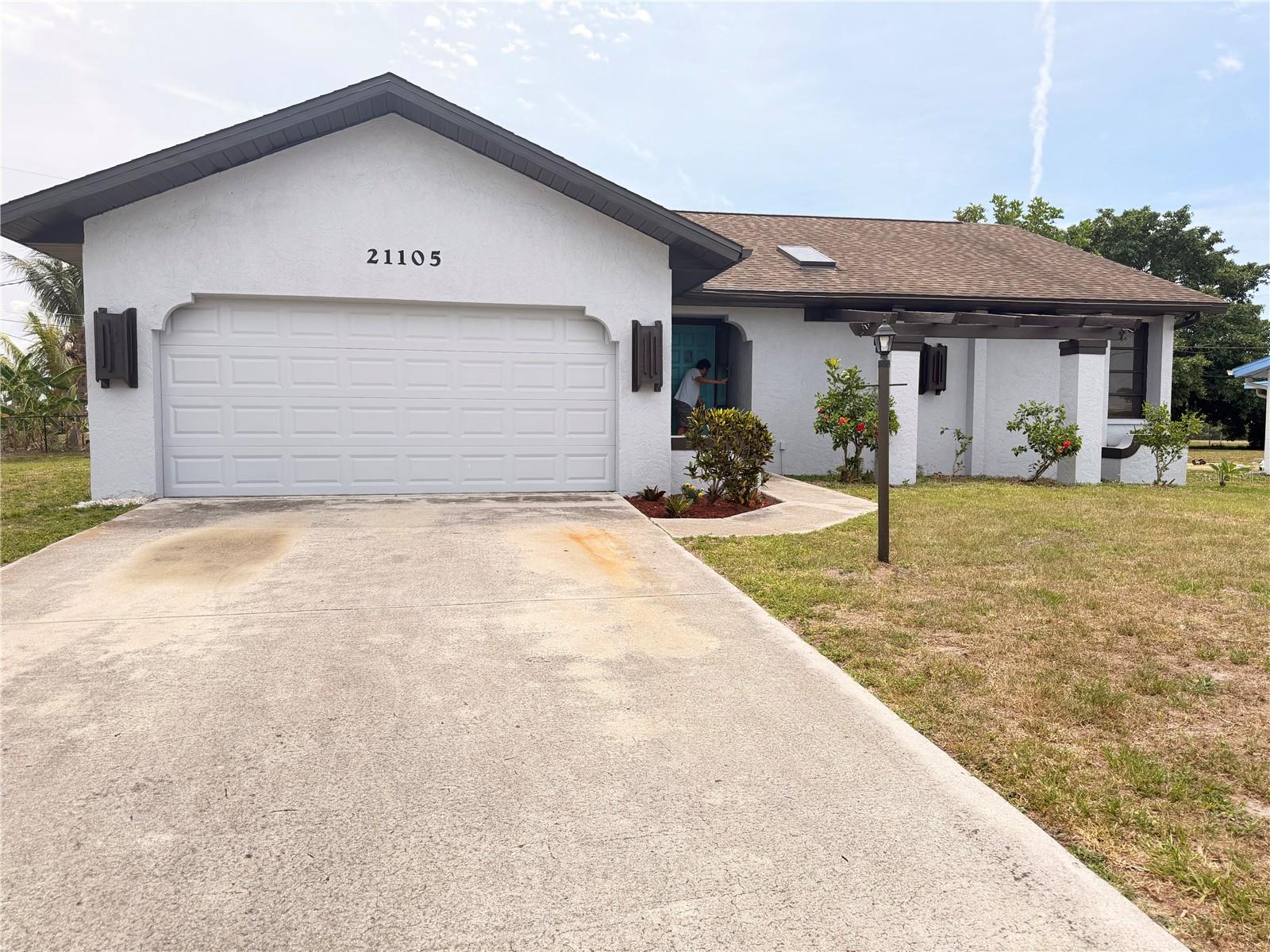 Single Family Residence in PORT CHARLOTTE, FL - Daniel Dourado