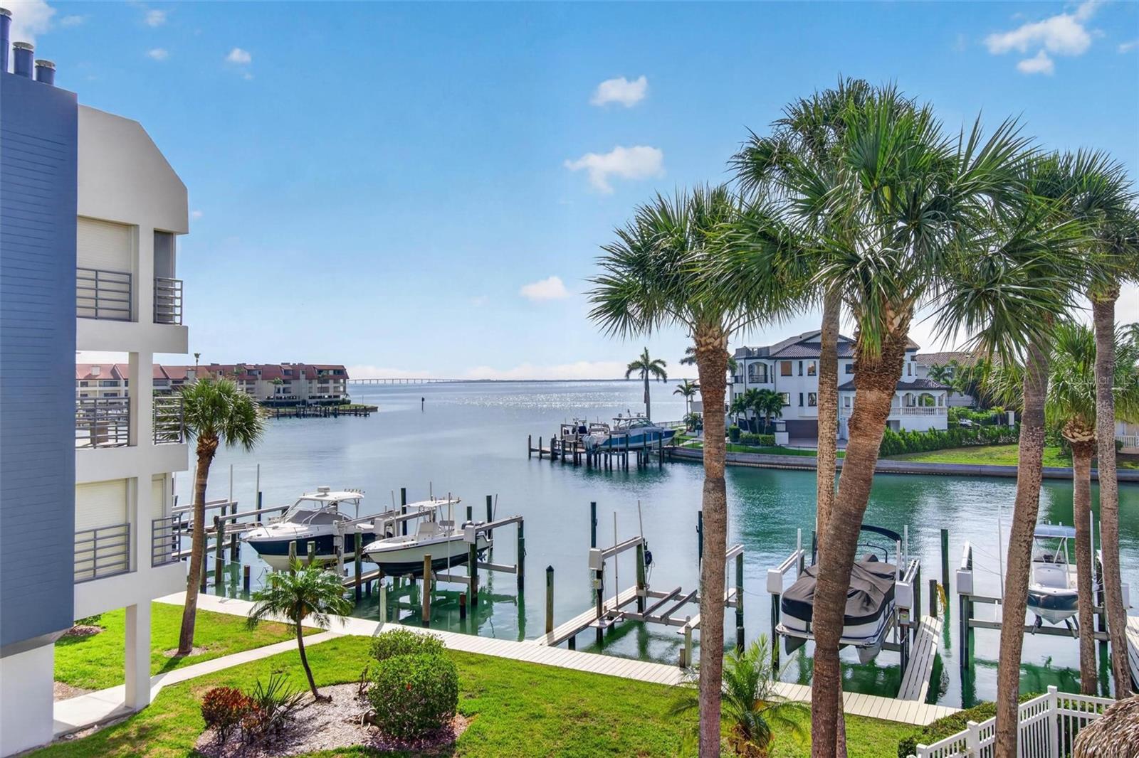 Condominium em ST PETERSBURG, FL - Daniel Dourado