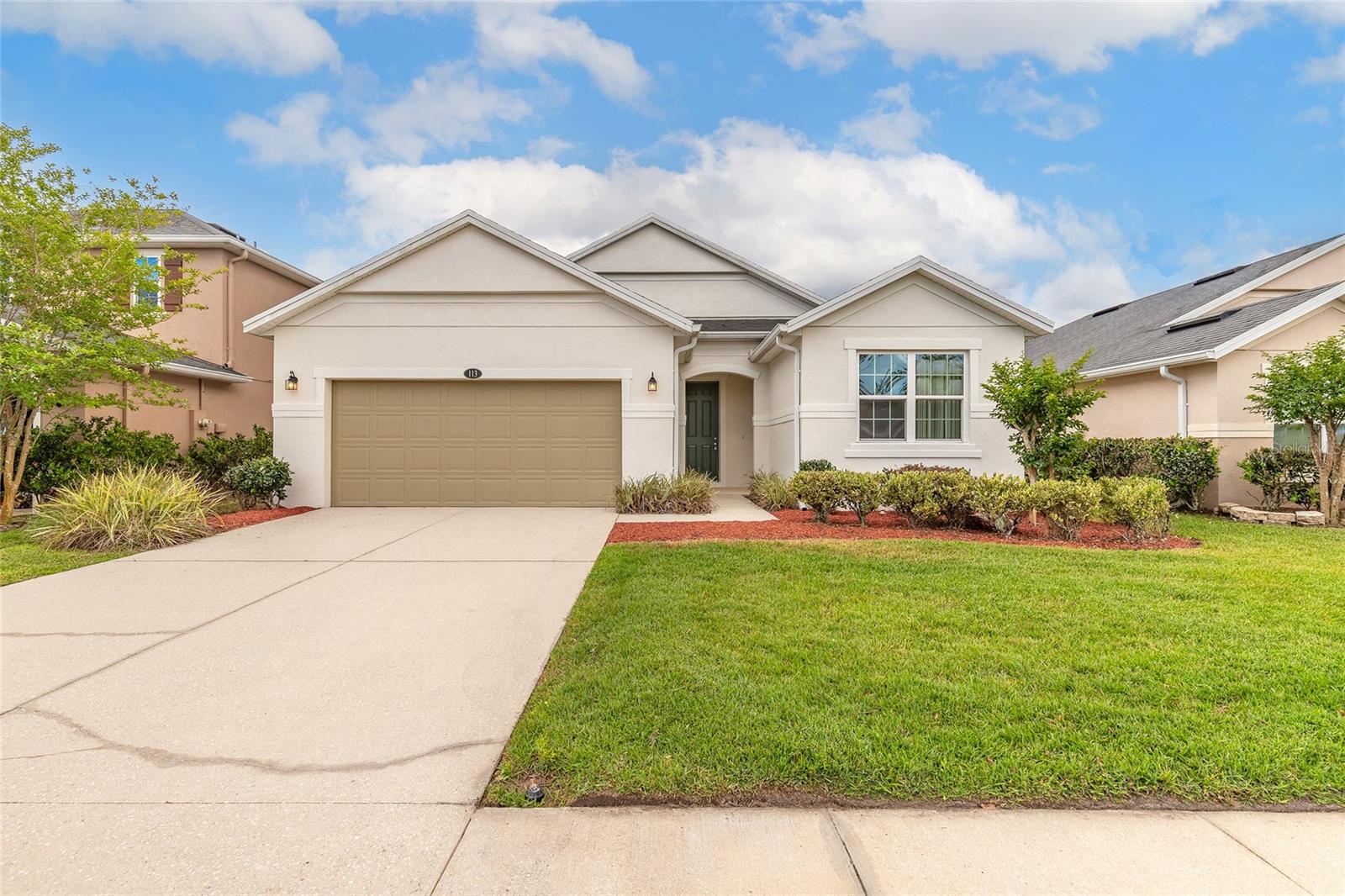 Single Family Residence in DAYTONA BEACH, FL - Daniel Dourado