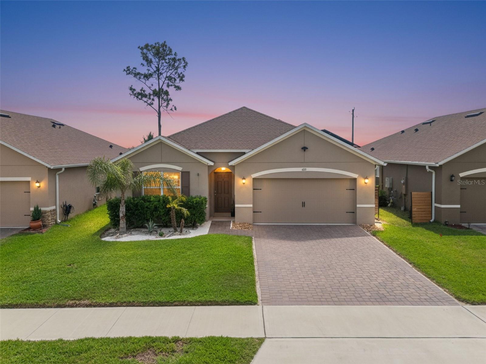 Single Family Residence em DEBARY, FL - Daniel Dourado