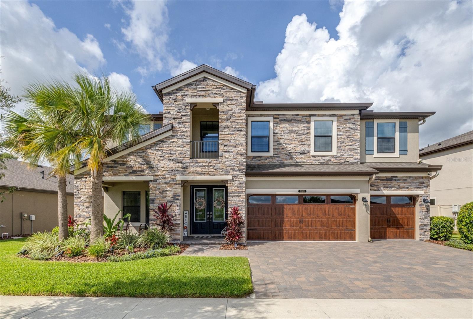 Single Family Residence in LAND O LAKES, FL - Daniel Dourado