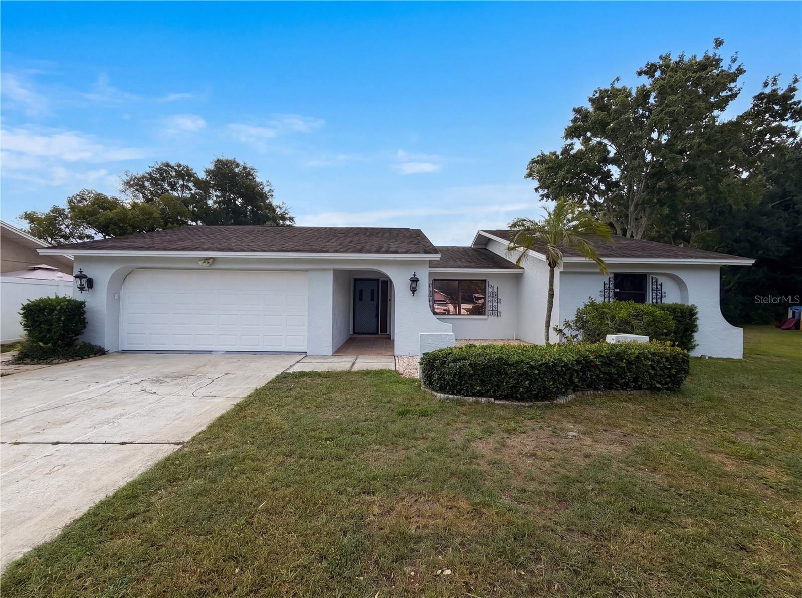 Single Family Residence em PALM HARBOR, FL - Daniel Dourado
