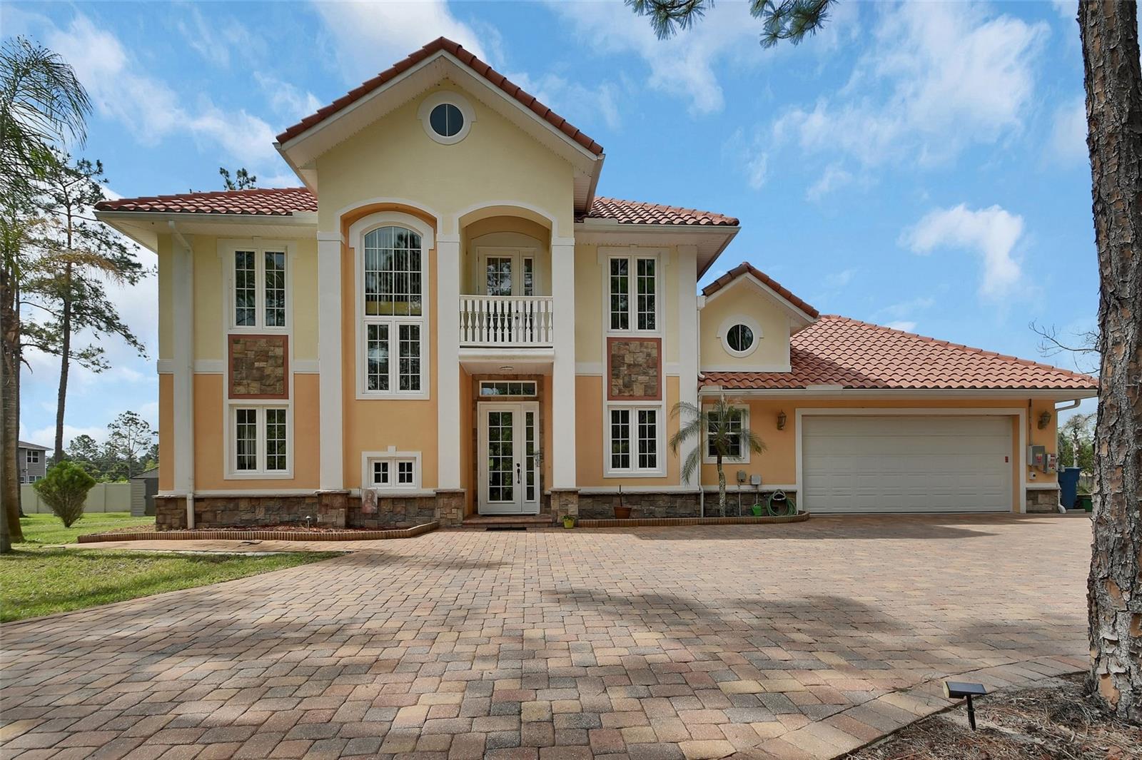Single Family Residence em ORMOND BEACH, FL - Daniel Dourado