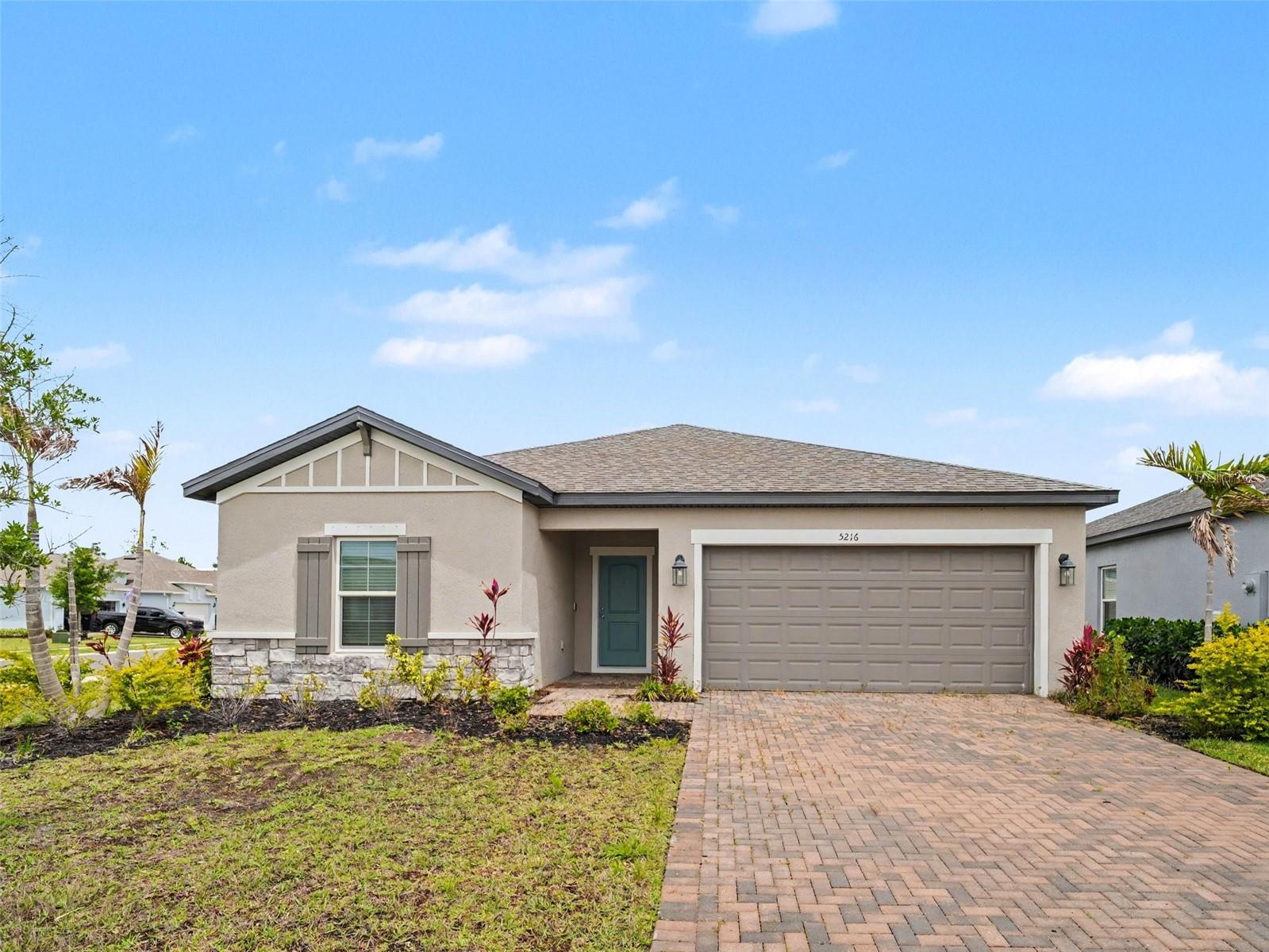 Single Family Residence in PALMETTO, FL - Daniel Dourado
