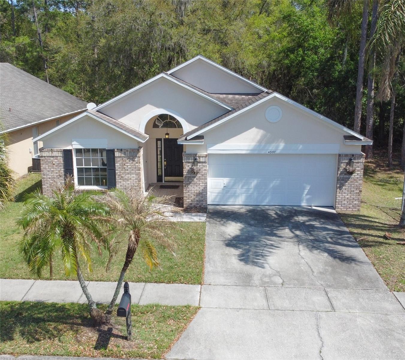 Single Family Residence in ORLANDO, FL - Daniel Dourado