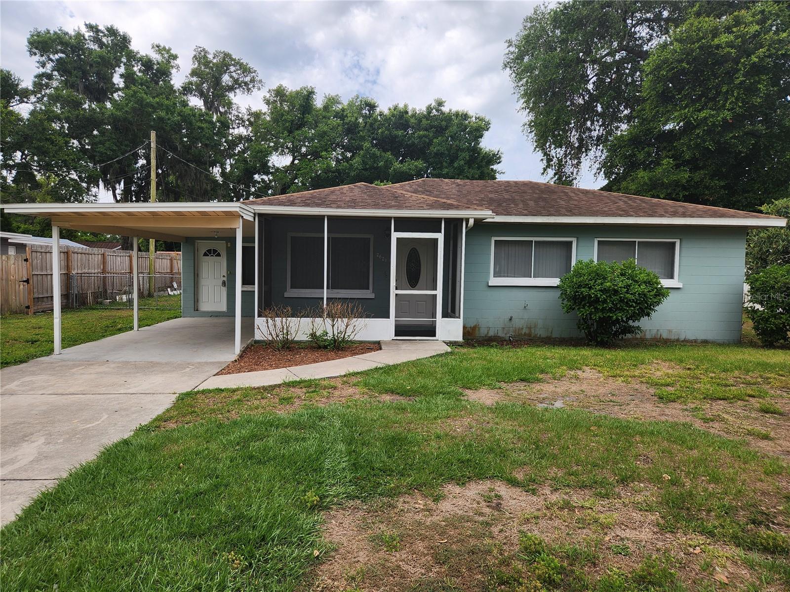 Single Family Residence in LAKELAND, FL - Daniel Dourado