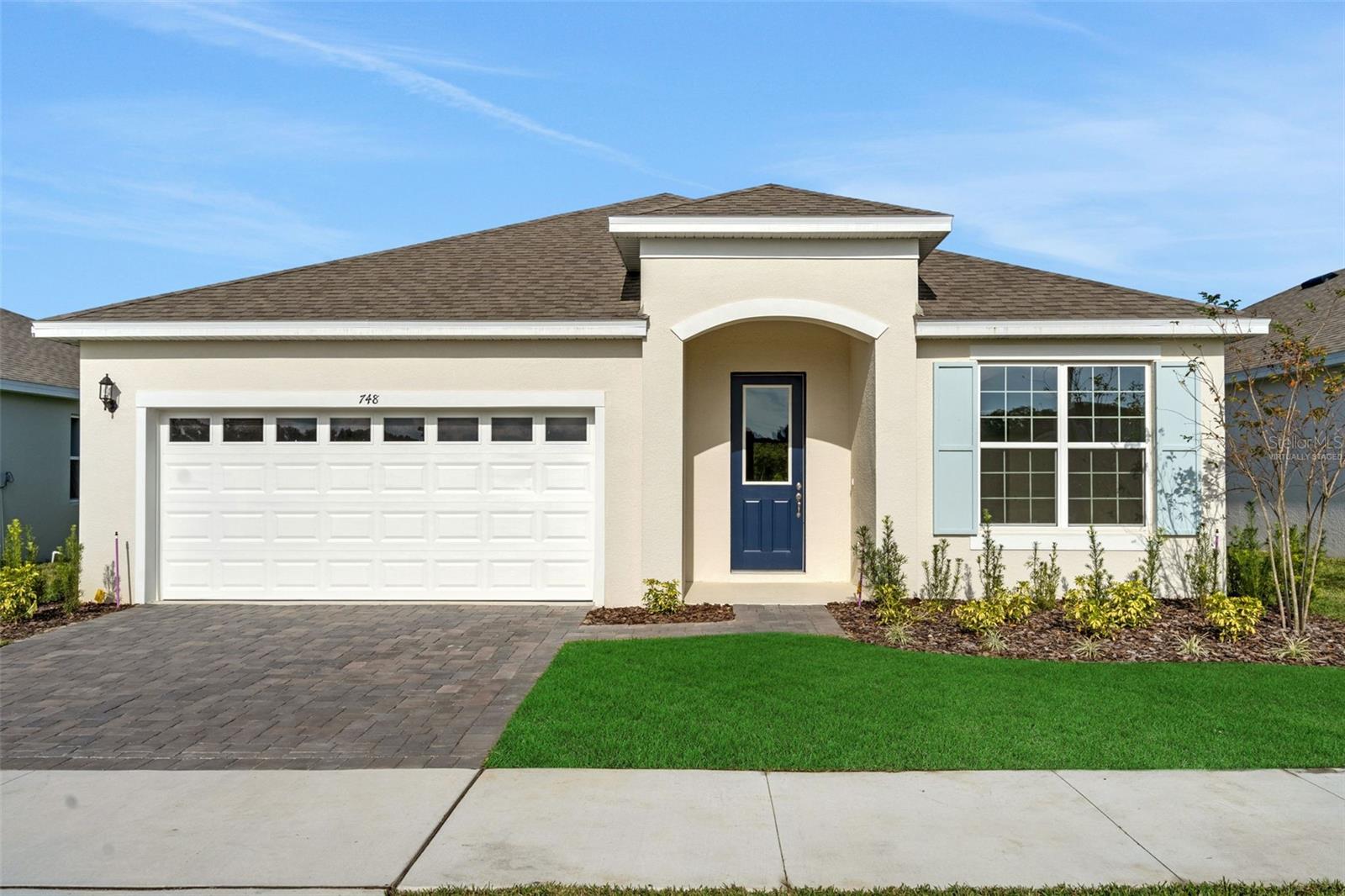 Single Family Residence in LADY LAKE, FL - Daniel Dourado