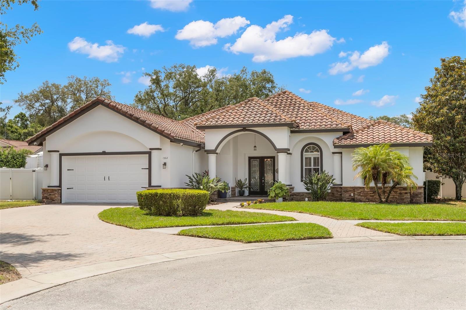 Single Family Residence in TARPON SPRINGS, FL - Daniel Dourado