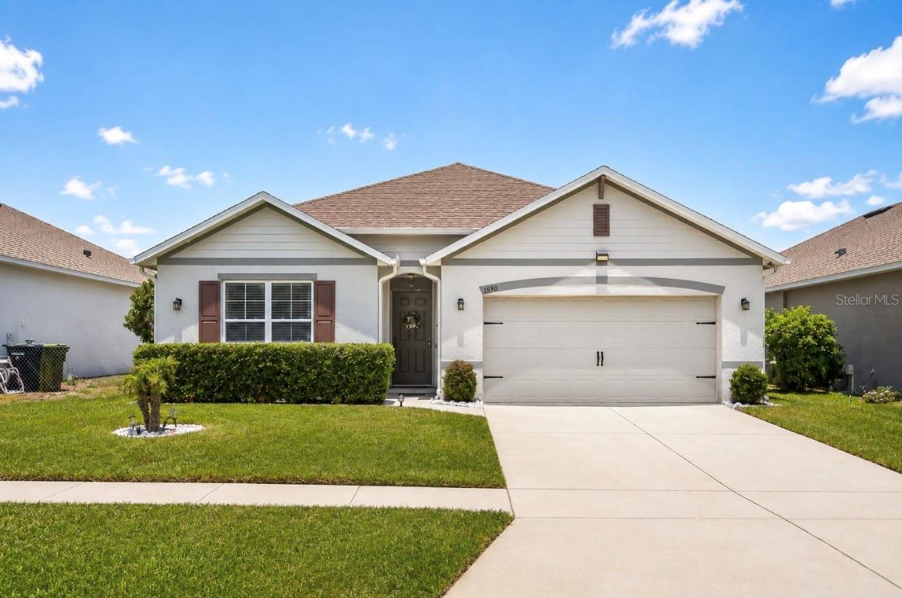 Single Family Residence in WINTER HAVEN, FL - Daniel Dourado
