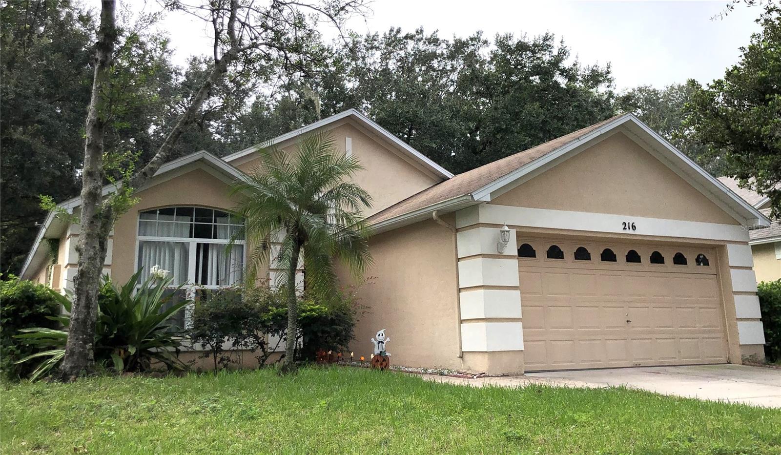 Single Family Residence in ORLANDO, FL - Daniel Dourado