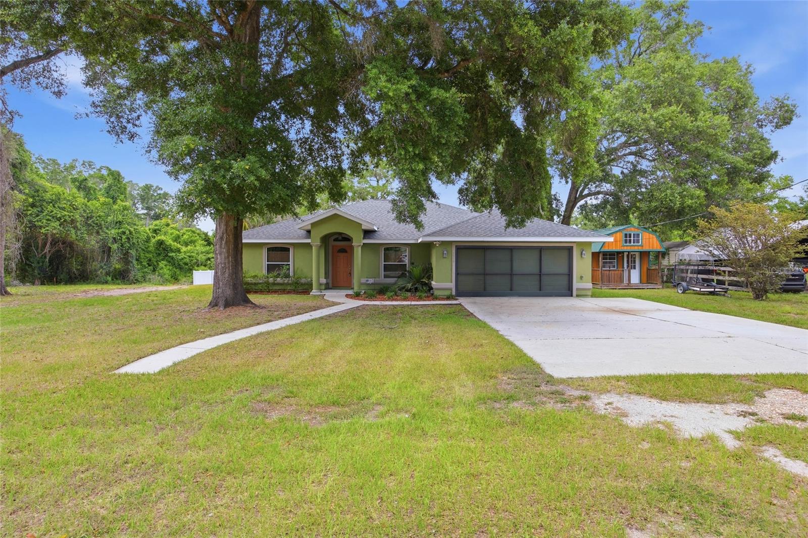 Single Family Residence in SUMMERFIELD, FL - Daniel Dourado