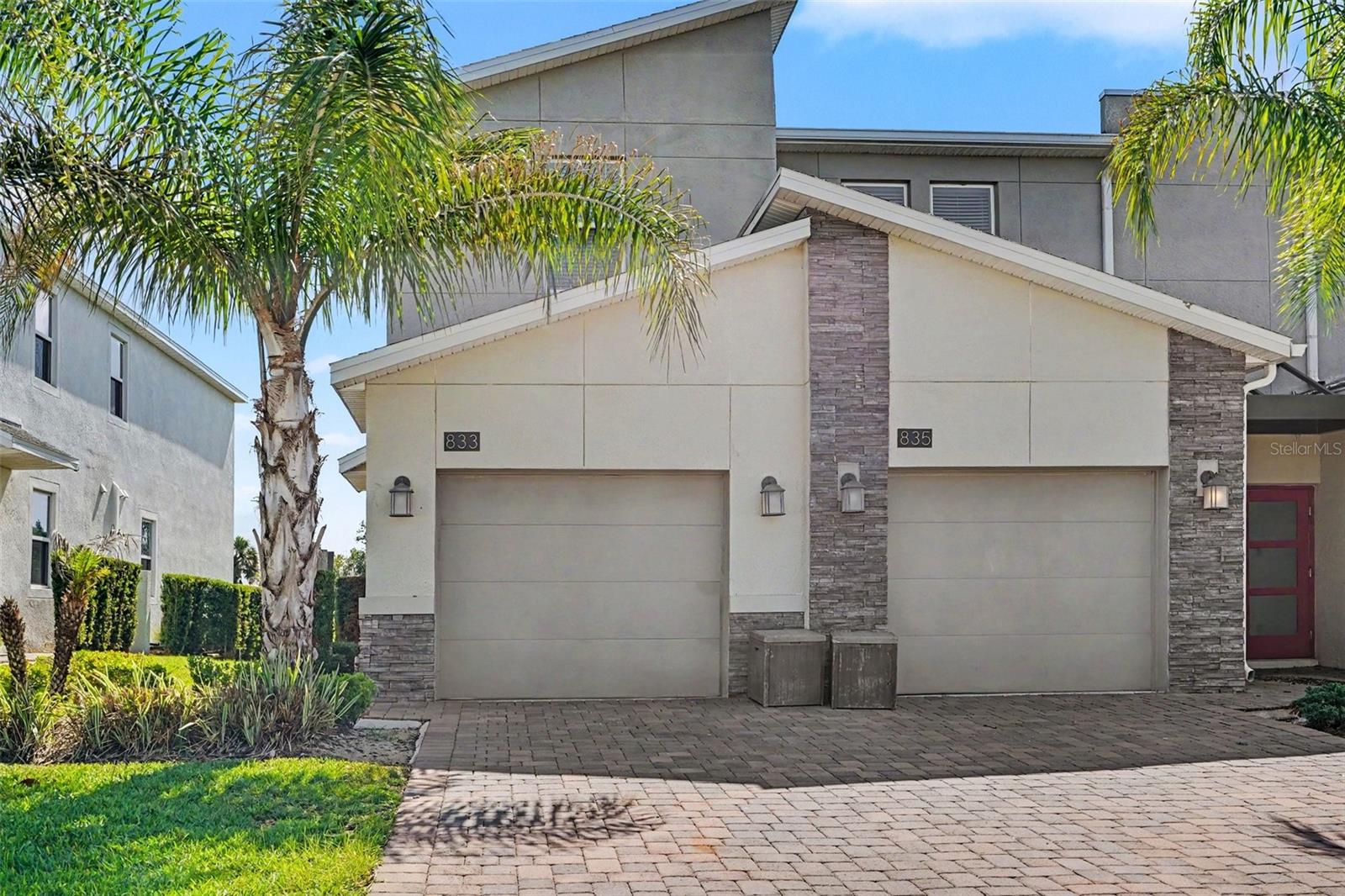 Condominium in DAVENPORT, FL - Daniel Dourado