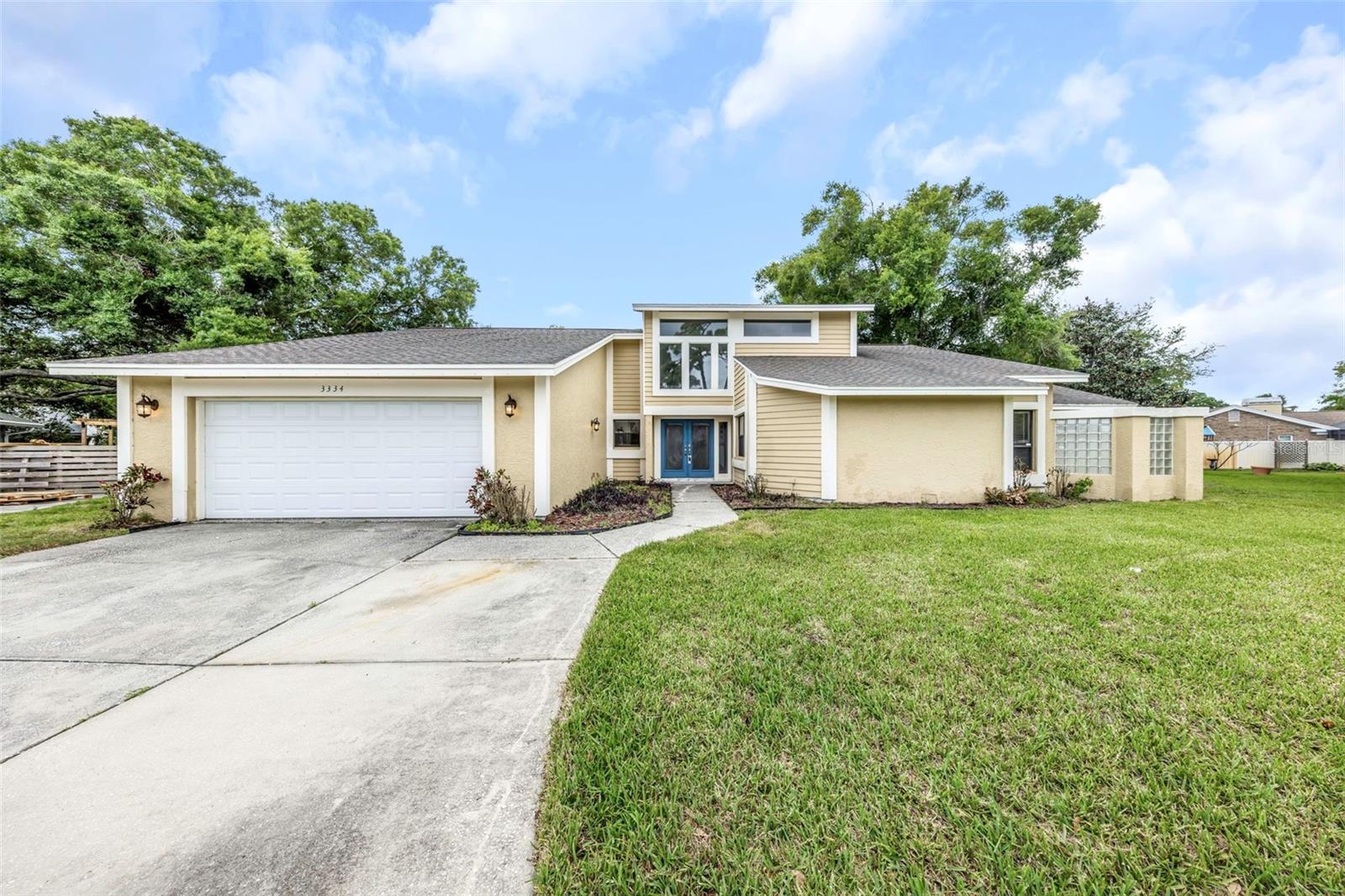 Single Family Residence em PALM HARBOR, FL - Daniel Dourado